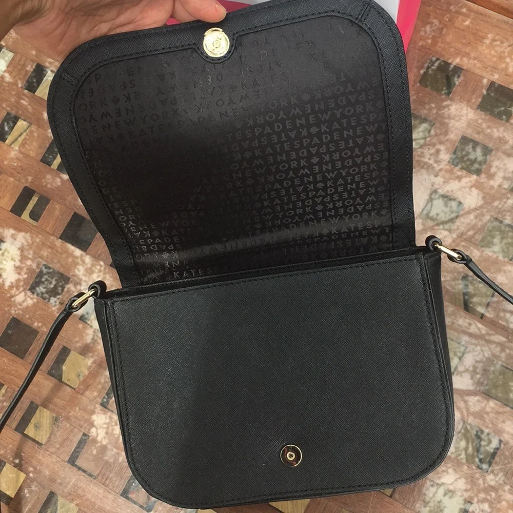 LIKE NEW KATE SPADE CROSSBODY - Picture 7 of 15